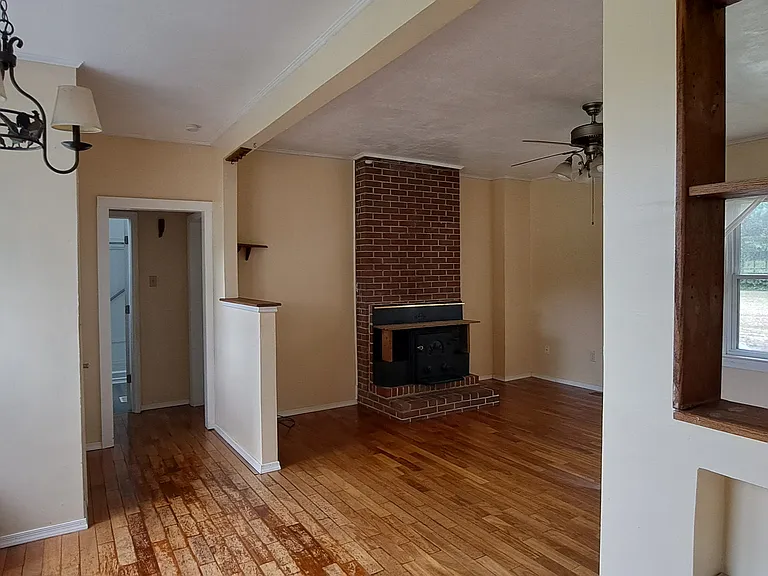 781 Kingsale Rd — Photo 13
