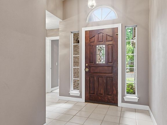5th image of 3552 Greenwood Dr