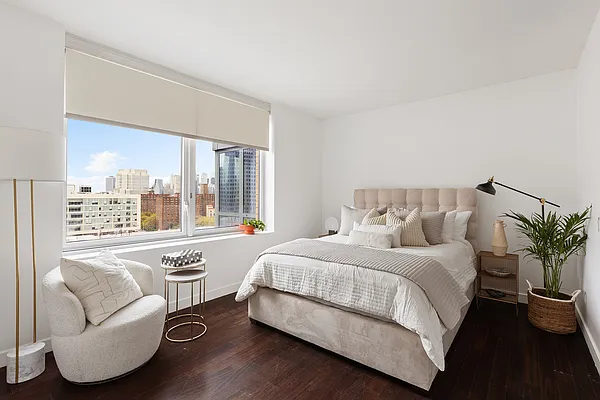 Sold by Compass | media 6