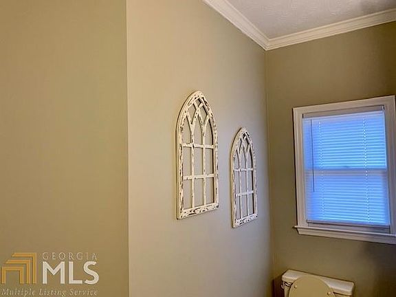 5th image of 105 Maddoxwoods Dr