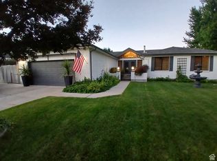 1584 E Petunia Way, Sandy, UT 84092