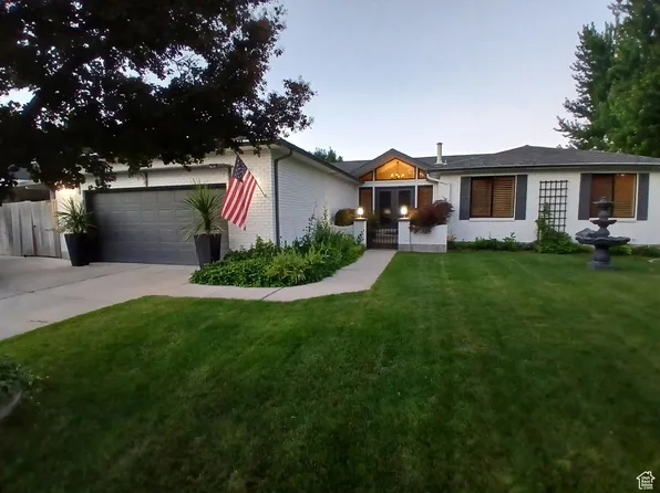 1584 E Petunia Way, Sandy, UT 84092