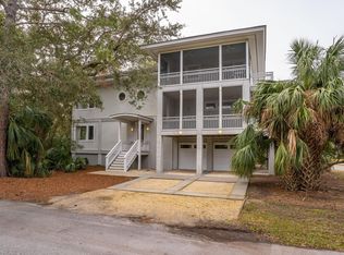 837 Bonito Rd, Saint Helena Island, SC 29920