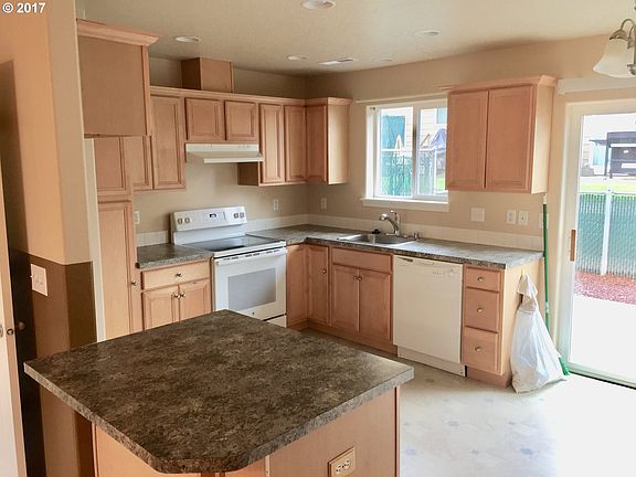 4th image of 4000 NE 109th Ave Unit 125Y