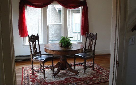 Formal dining room