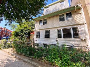 5144 Goldsmith St, Elmhurst, NY 11373