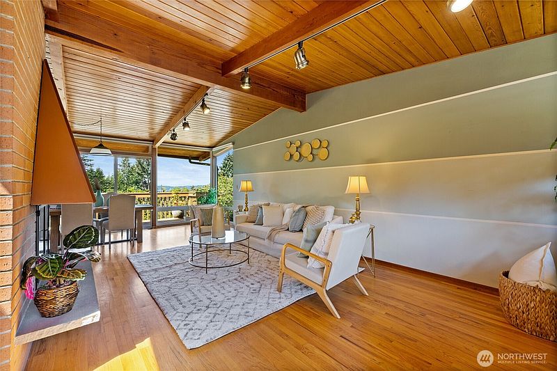 3rd image of 29815 10th Avenue SW
