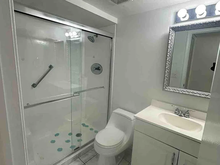 1785 N Andrews Sq #202E — Photo 7