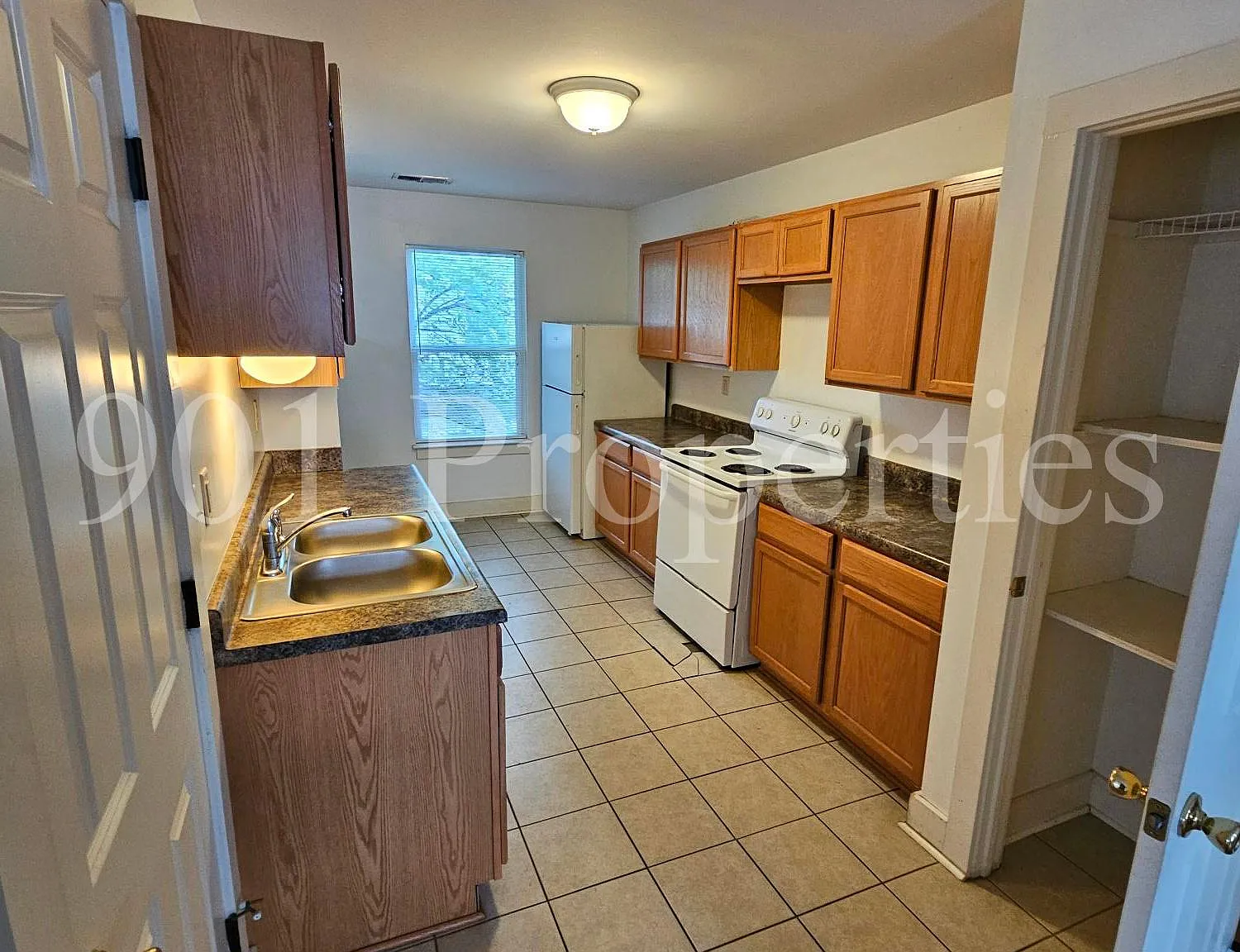 3 bed, 1300 sqft, $1,350 — Photo 4