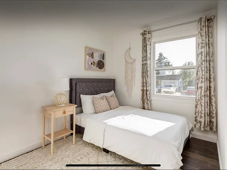 64 W Whitefield Cres NE #3 — Photo 1