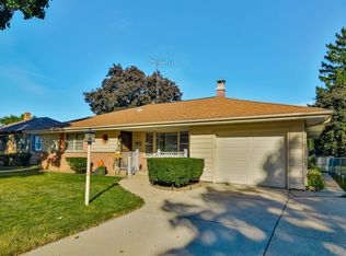 920 Blenheim Dr, Rockford, IL 61108