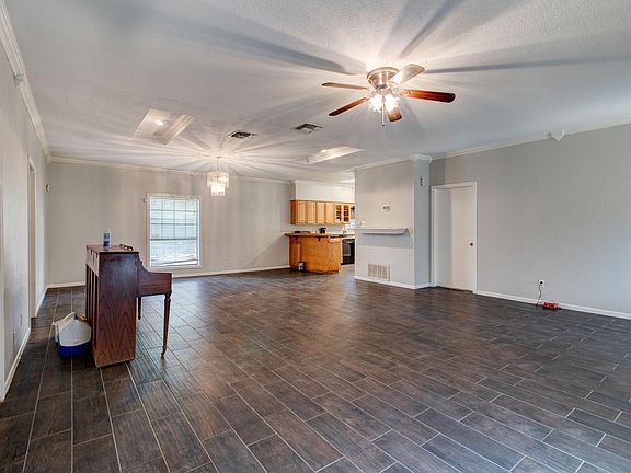 5th image of 1842 W Craig Pl
