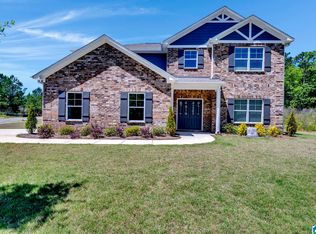 1401 N Wynlake Dr, Alabaster, AL 35007