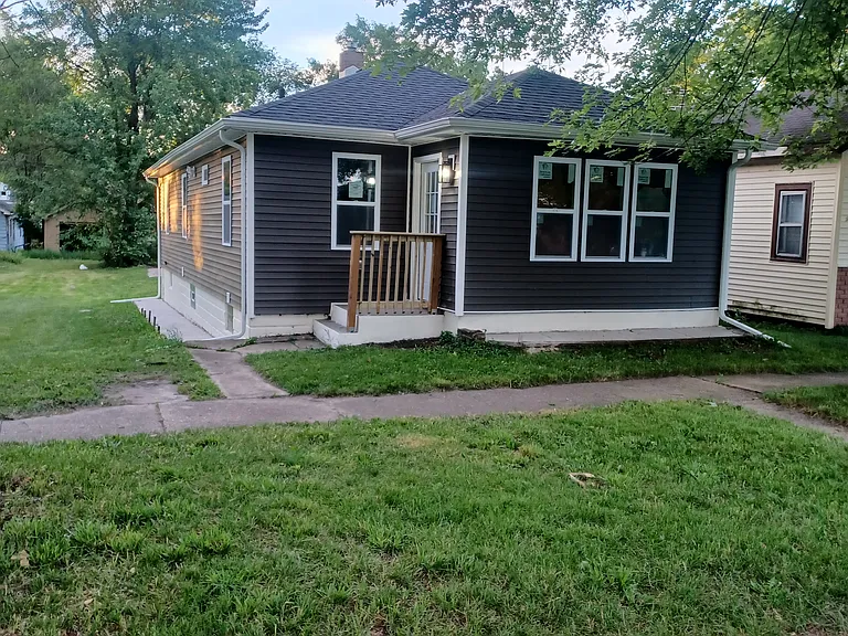 3959 Delaware St — Photo 11