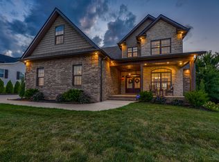 1747 Inverness Dr, Maryville, TN 37801