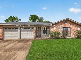 5041 E Ridge Creek Dr, Houston, TX 77053