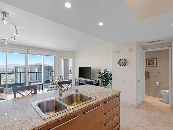 3rd image of 322 Karen Ave Unit 3006