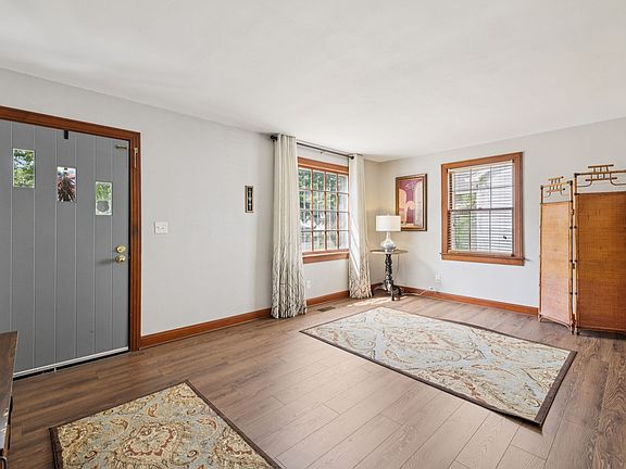 5th image of 125 Shivel Dr