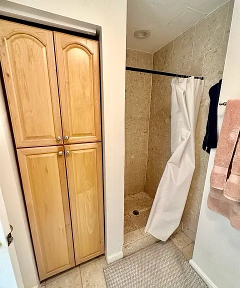 220 Hanover St #12 — Photo 16