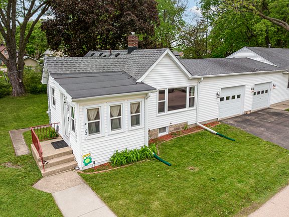 4th image of 221-223 E Ellen St