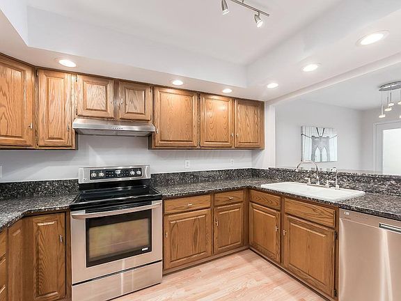 3rd image of 4977 Blendon Pond Dr