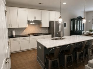 1636 Shady Pine Rd, Charleston, SC 29414