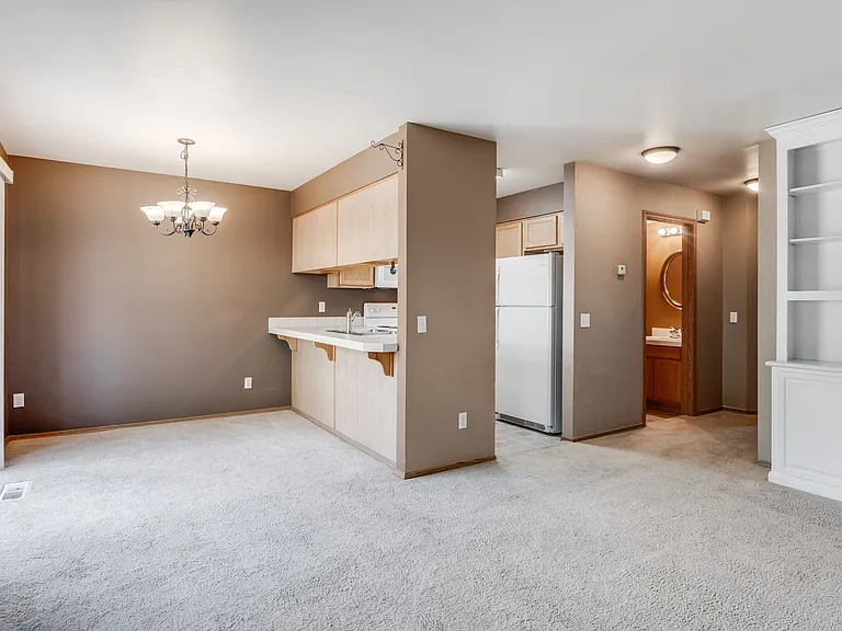 15979 SW Roth Dr — Photo 4