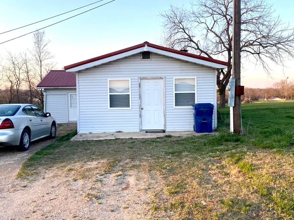 698 W Commercial Street, Mansfield, MO 65704