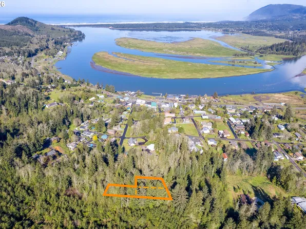 Rector St #3-4-10, Wheeler, OR 97147