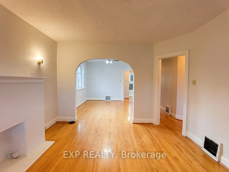 448 Holland Ave — Photo 19