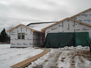 1 Logmark Pl, Saginaw, MI 48603