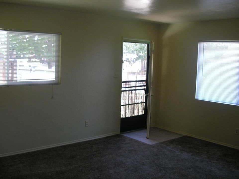 2nd image of 2000 Bank St #2000