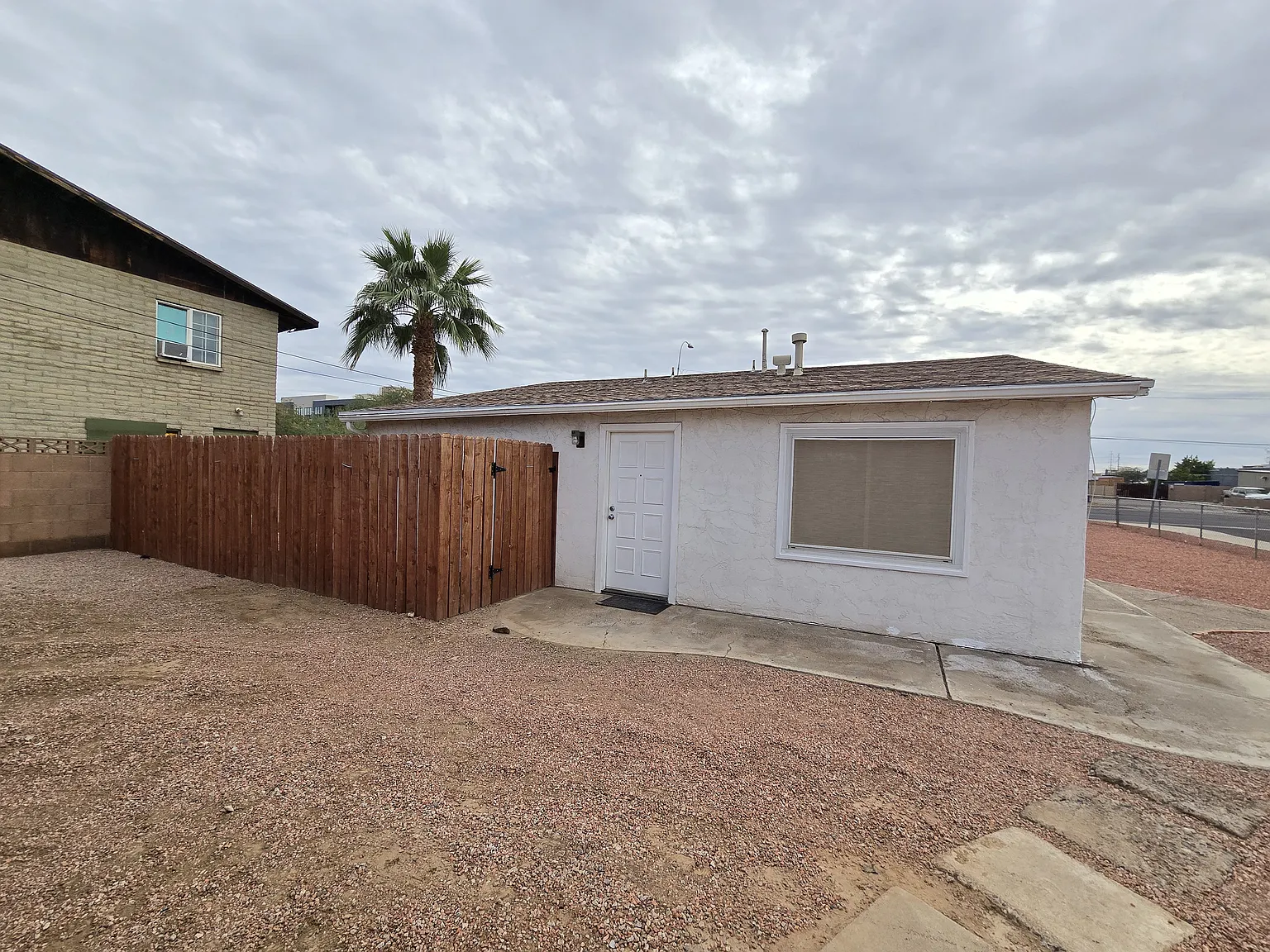 1 bed, 600 sqft, $1,100 — Photo 3