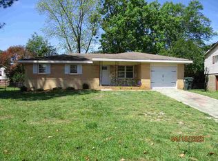 122 Highland Dr, Warner Robins, GA 31088