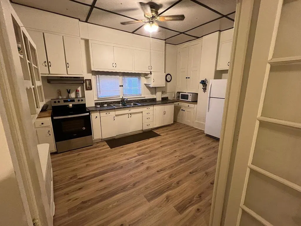4681 Horseshoe Pike — Photo 1