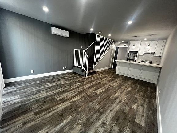 2nd image of 4024 Emerald St #Z
