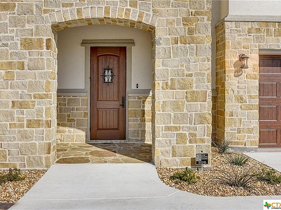 2nd image of 202 Bueno Vista Ct