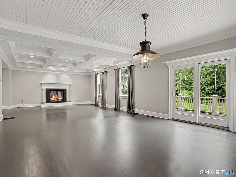 16 Overbrook Ln — Photo 4