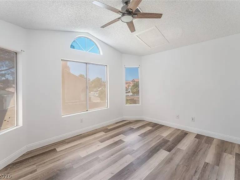 2655 Par Four Ln — Photo 27
