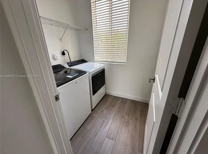 1092 SE 23rd Ave #3 — Photo 11