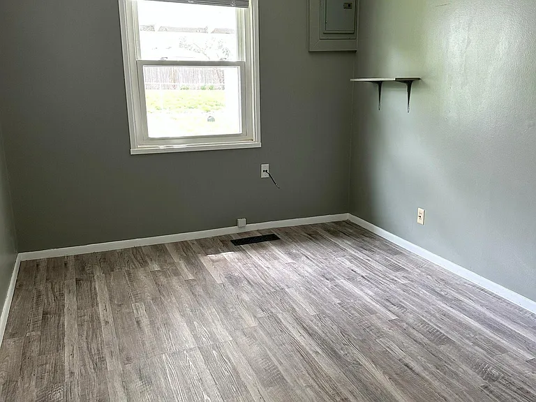 7385 Lebanon Ave — Photo 14