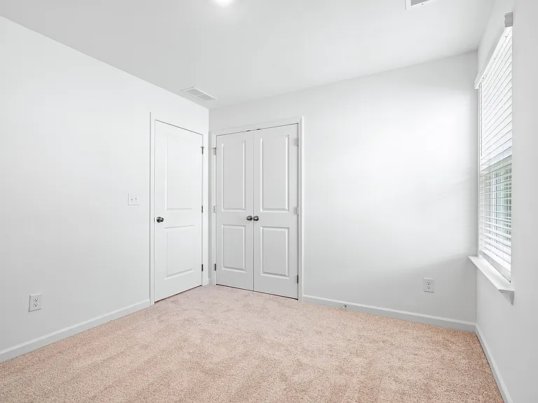 676 Evergreen Rd — Photo 20