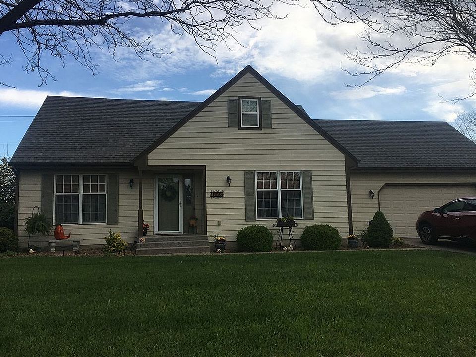 1st image of 1325 Lynn Dr