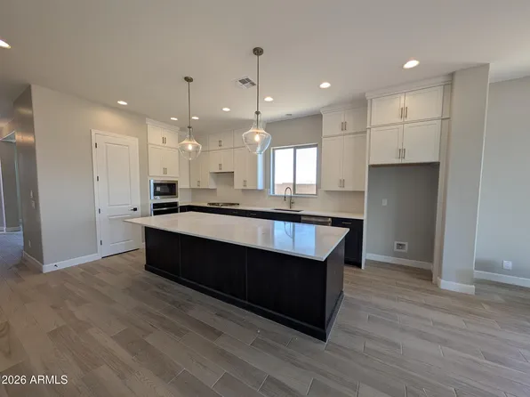 2880 E COLD PRESS Drive, San Tan Valley, AZ 85140