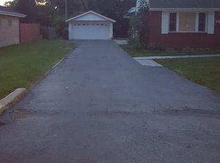 7940 S 86th Ct, Justice, IL 60458