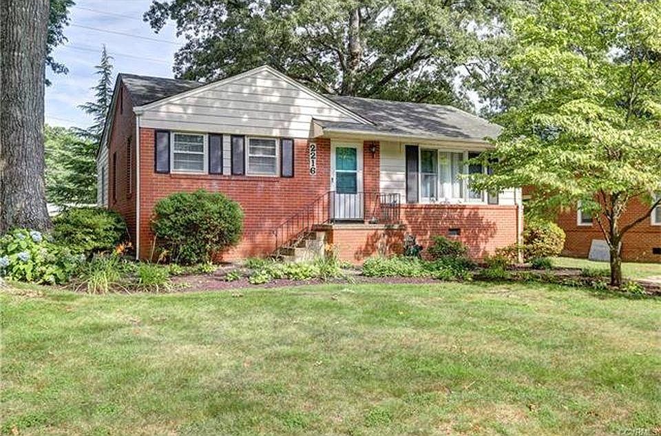 Charming home in quiet and conveniently located neighborhood.