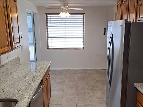 4th image of 5617 Casino Dr