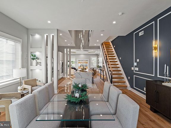 4th image of 513 Salmon St