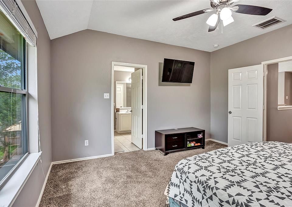 2nd image of 282 Brandy Ridge Ln