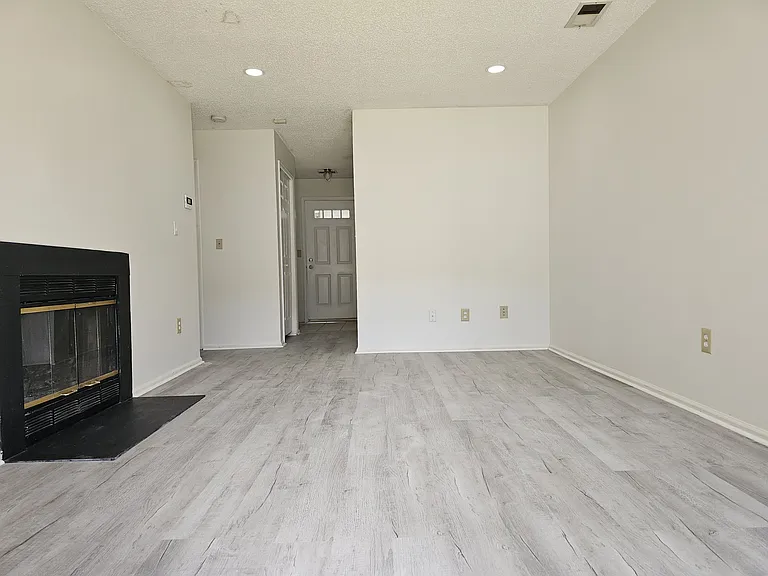 45 Tanglewood Ct #1 — Photo 13